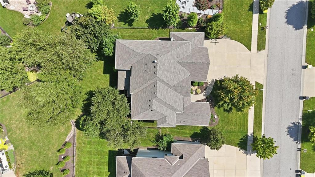 9404 W 163rd Place
