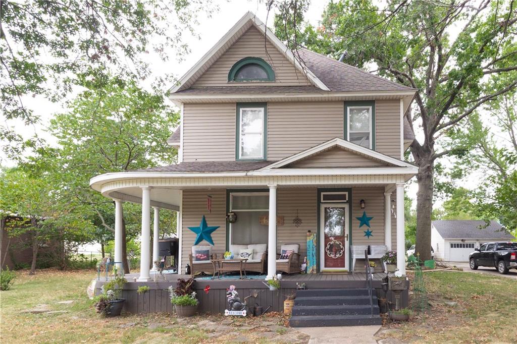 825 Main Street