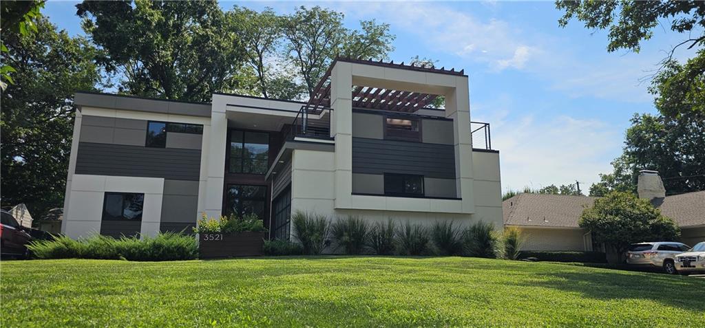 3521 W 73rd Street