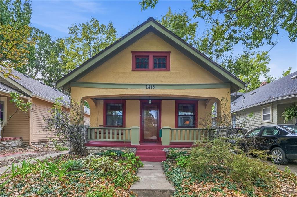 1815 W 38th Street - Photo 1
