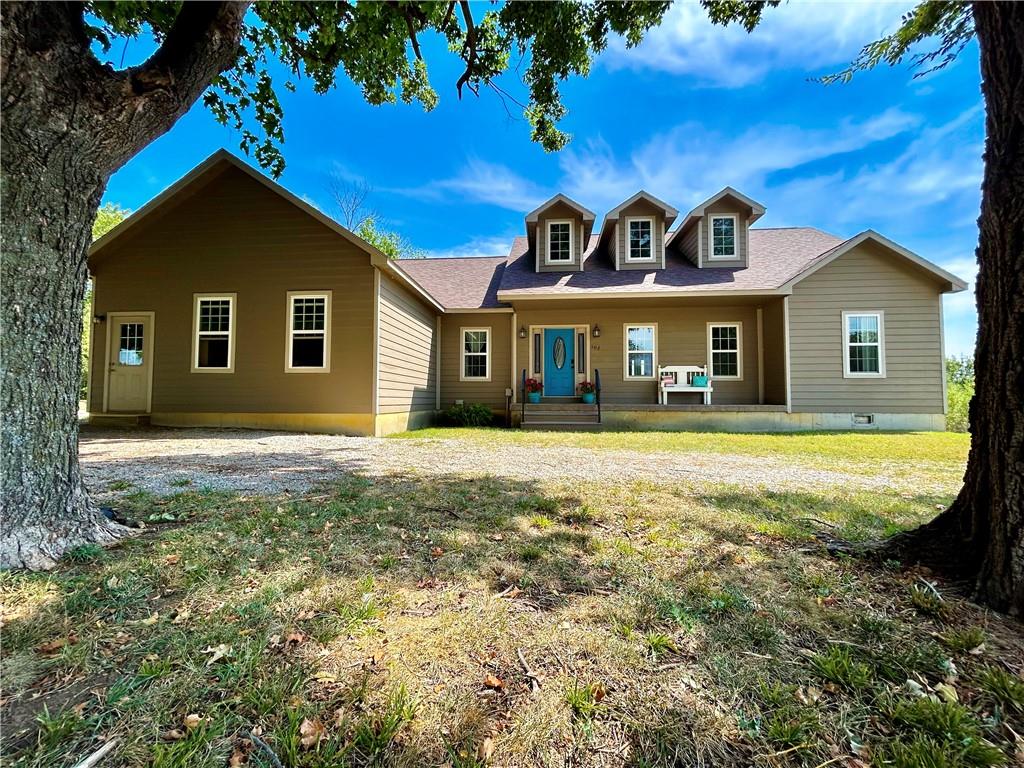 302 S 6th Street - Photo 1