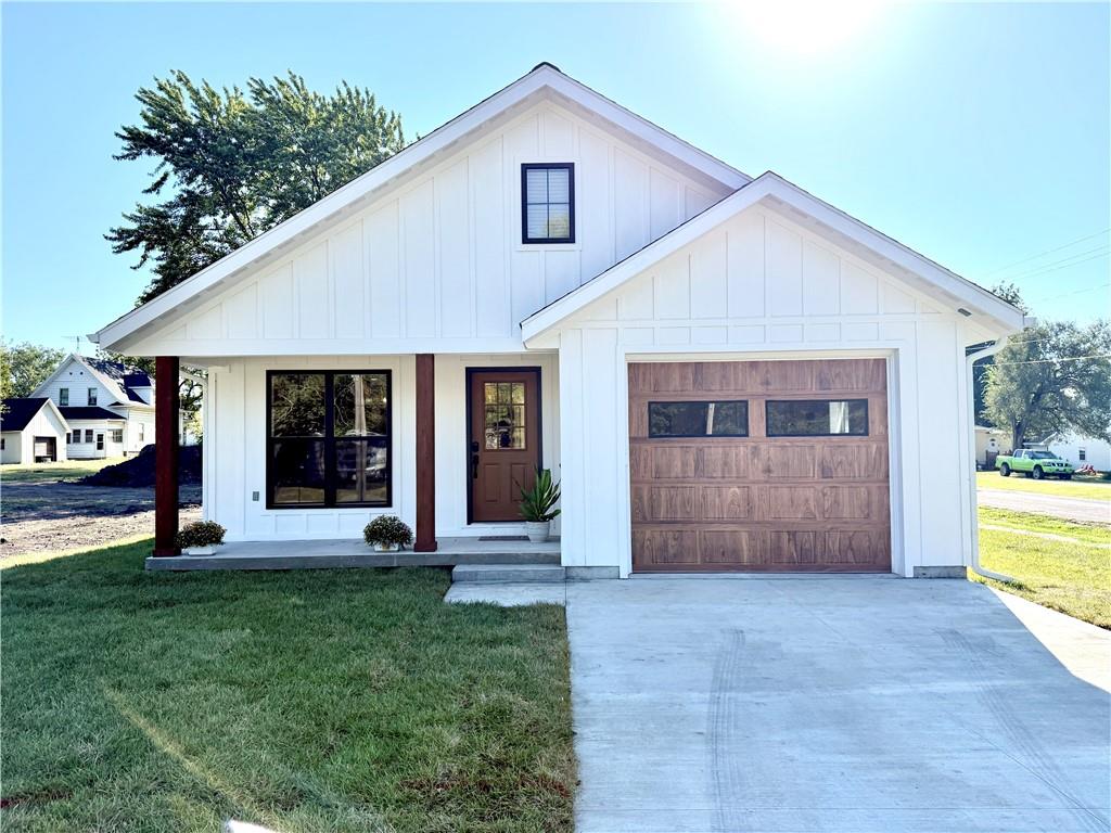 237 Cowgill Street - Photo 1