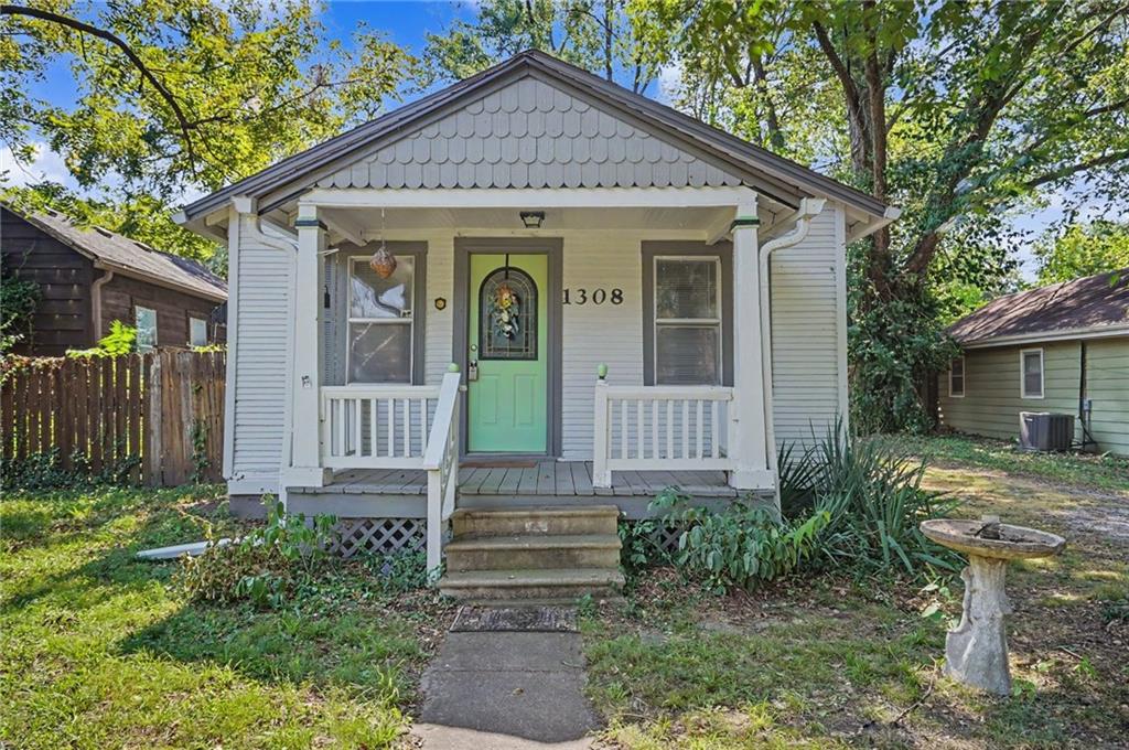 1308 Oak Hill Avenue