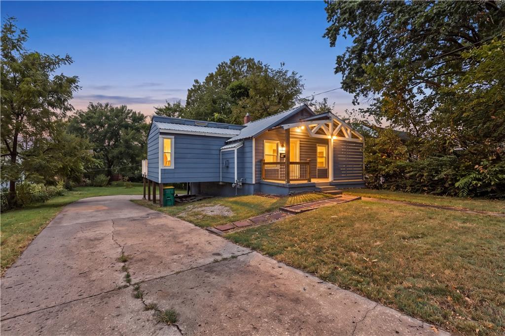 2600 N 43rd Street