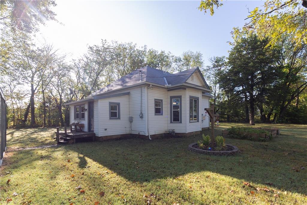 729 N Neosho Street