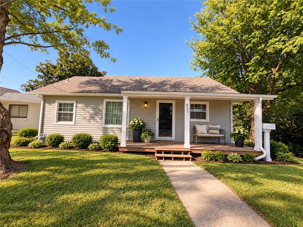 621 Spring Avenue - Photo 1