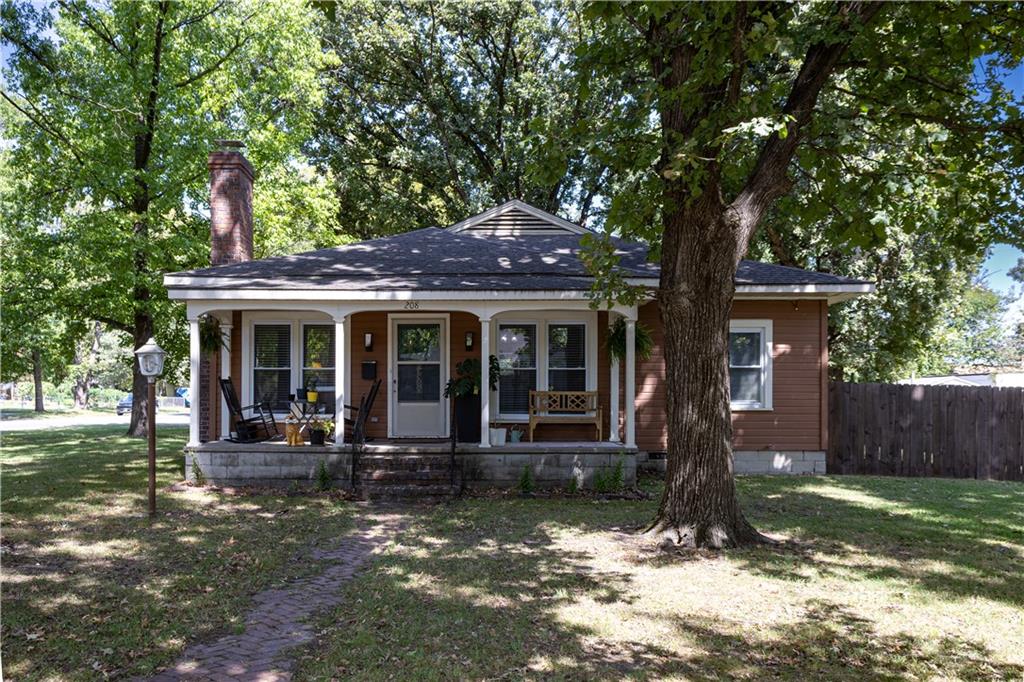 208 W Euclid Street