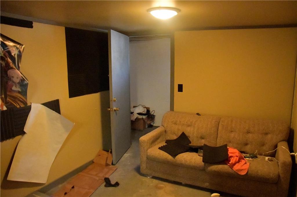 Thumbnail 12