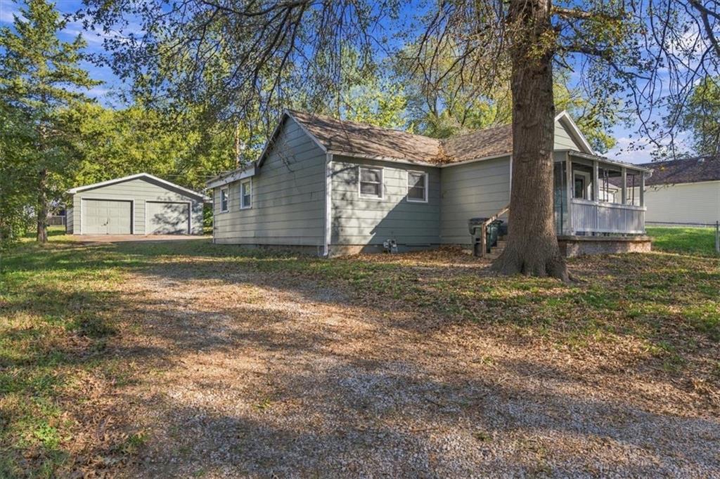 1128 Pottawatomie Street - Photo 1