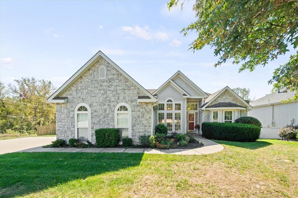 15605 Meadow Court - Photo 1