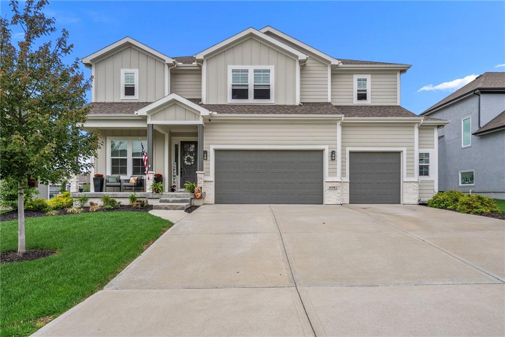 16982 S Penrose Lane - Photo 1