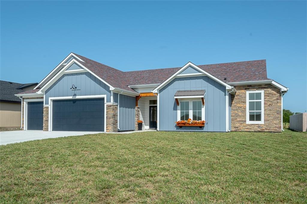 1018 Bluestem Circle