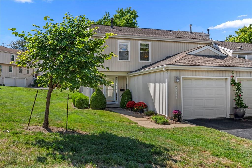 8601 W 108th Place