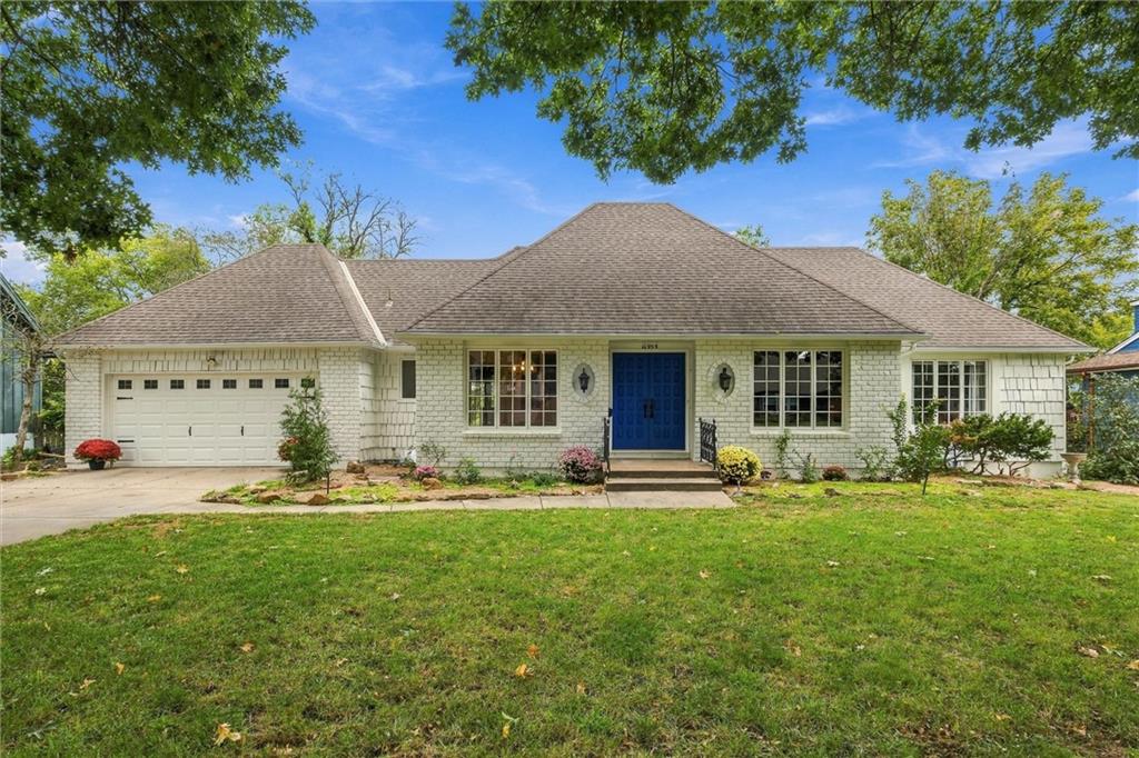 10935 Lydia Avenue - Photo 1