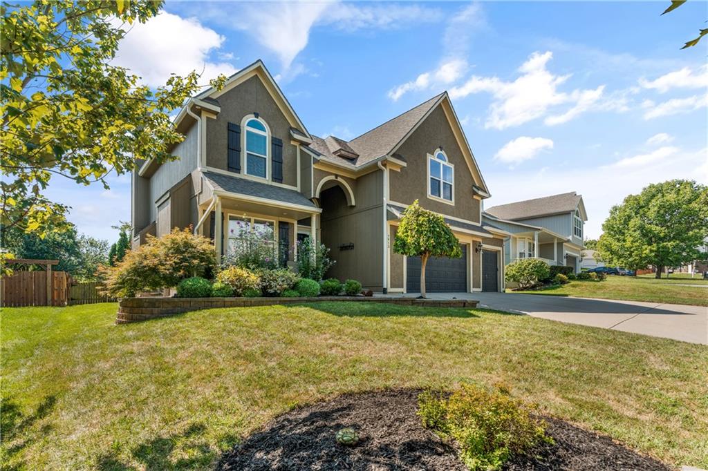 7913 W 155th Place