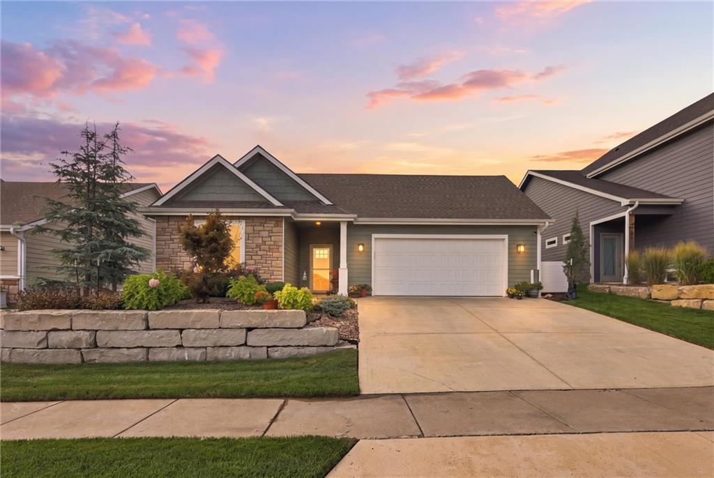 419 N Daylily Drive
