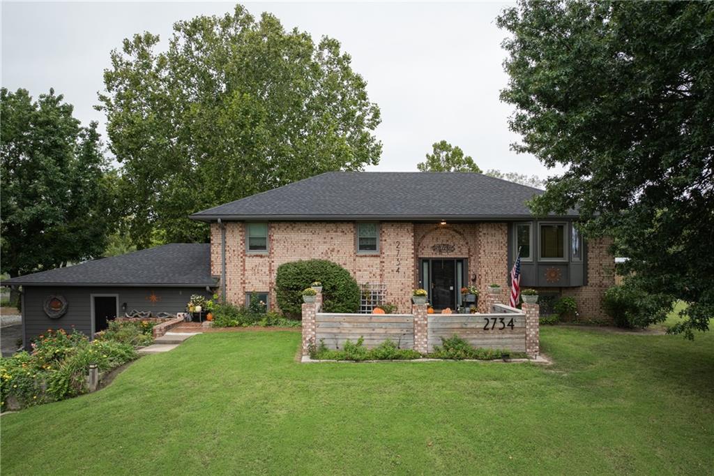2734 N 99th Street