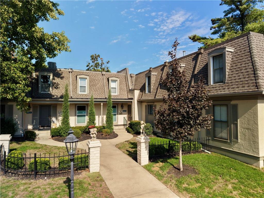 10730 Glenwood Street #C - Photo 1