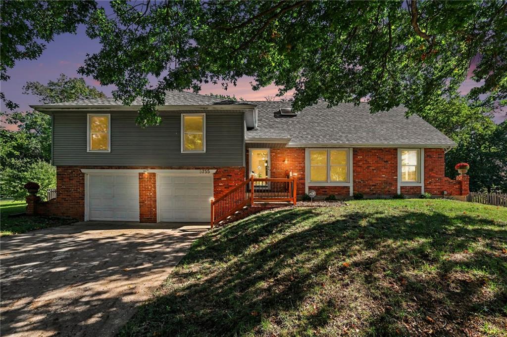 5755 RICHARDS Circle - Photo 1