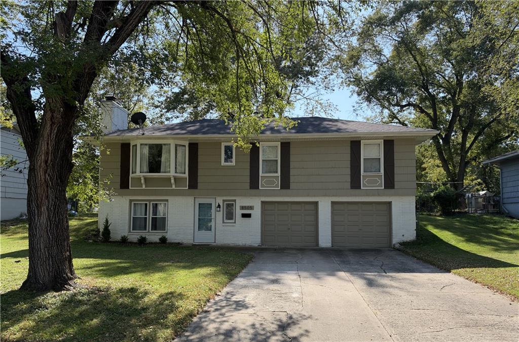 8505 E 109th Street - Photo 1