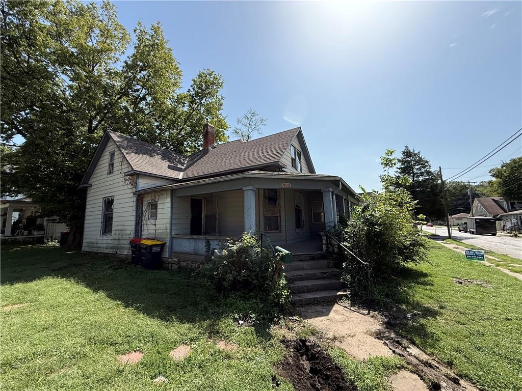 503 Benton Avenue - Photo 1