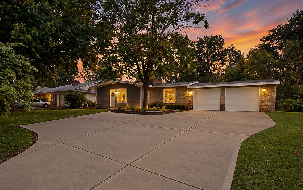 7132 Parallel Parkway