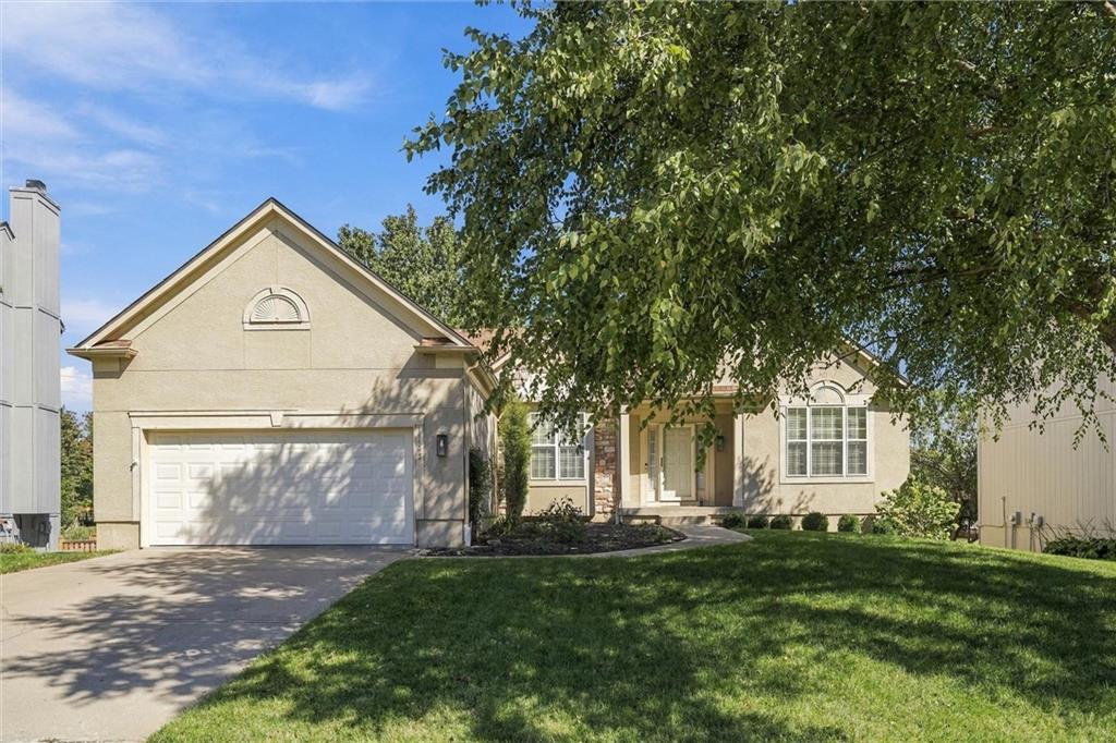 15593 S Blackfoot Street - Photo 1