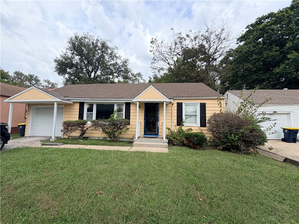 3004 E Meyer Boulevard - Photo 1
