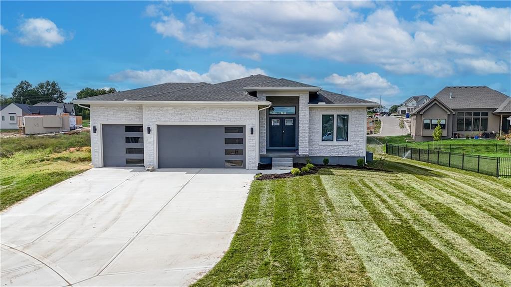 6010 Apache Drive - Photo 1
