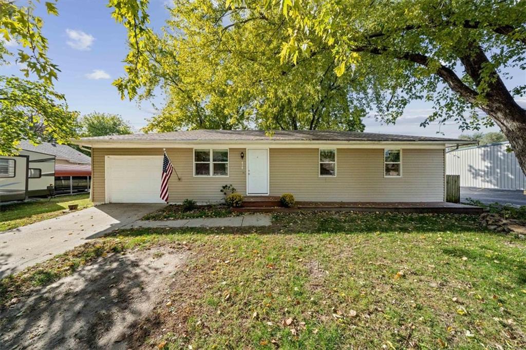 415 Main Street - Photo 1