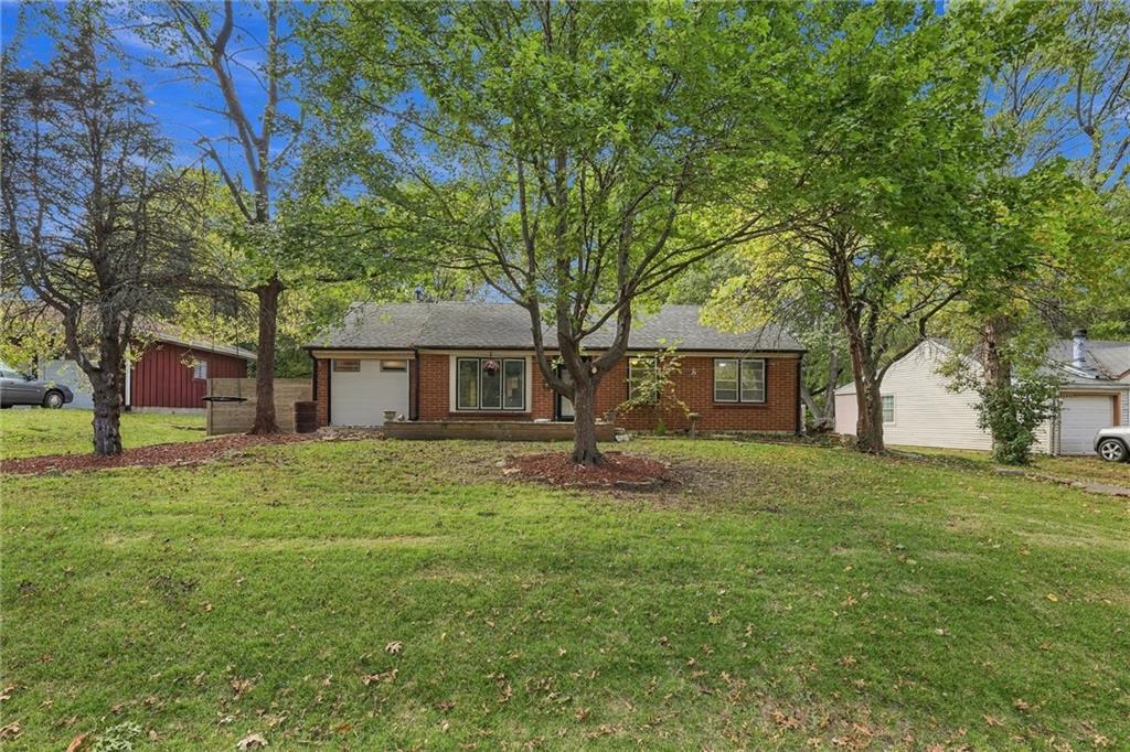 6030 Larsen Lane - Photo 1