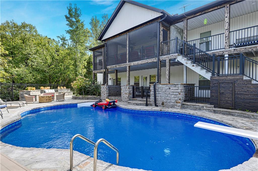 3317 N 103rd Court