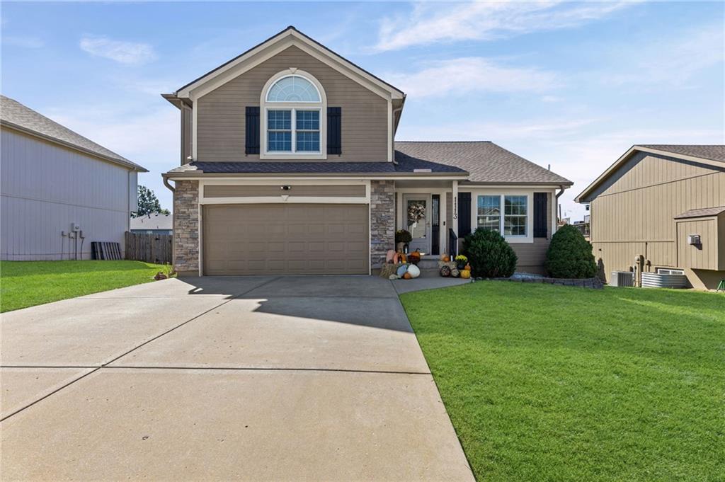 1113 Creekside Court - Photo 1