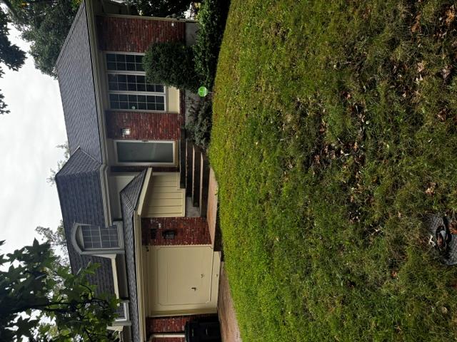 318 S Kenwood Lane - Photo 1