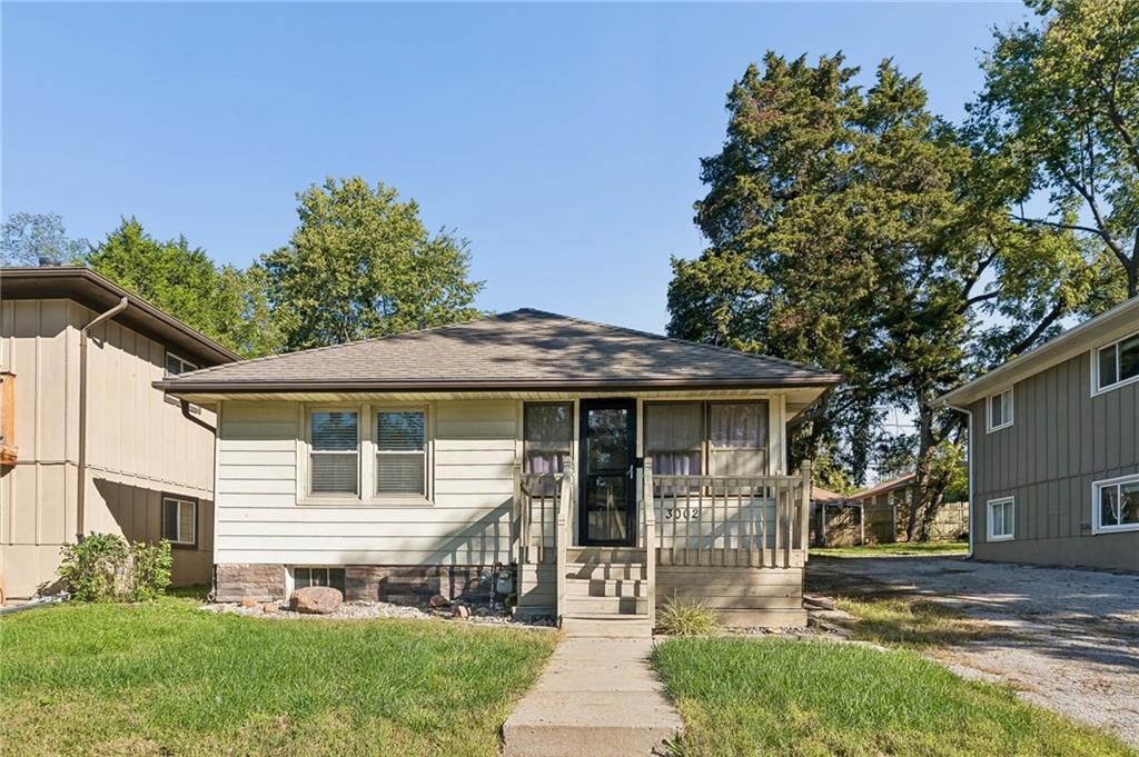 3002 W 44th Avenue