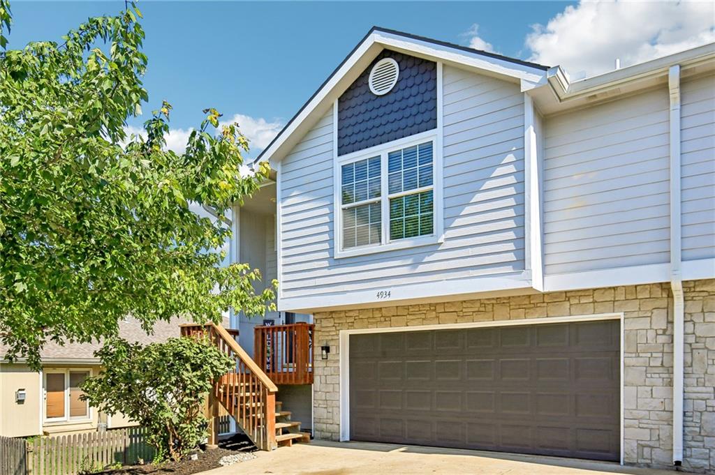 4934 Stoneback Place