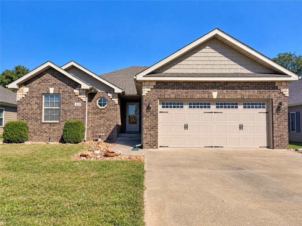 307 Jamestown Drive - Photo 1