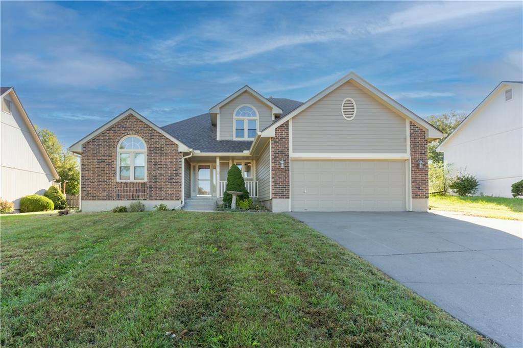 3725 SW Evergreen Lane - Photo 1
