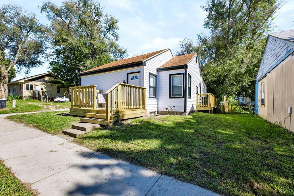 411 S 25th Street - Photo 1