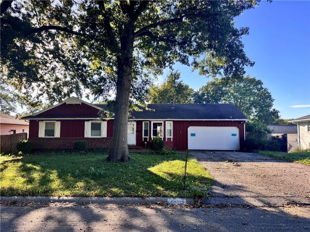 7504 Maple Lane - Photo 1