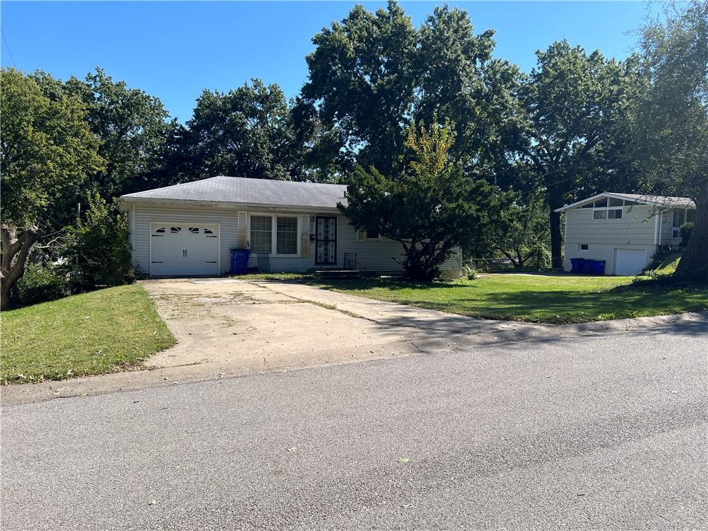 6001 N Michigan Place - Photo 1