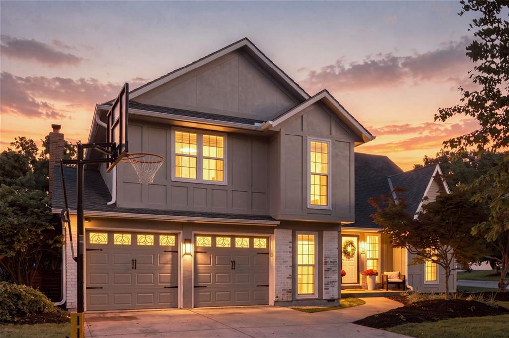 206 NE Shoreview Drive - Photo 1