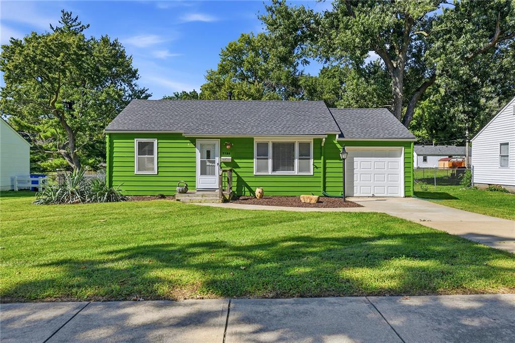 7728 Newton Street - Photo 1