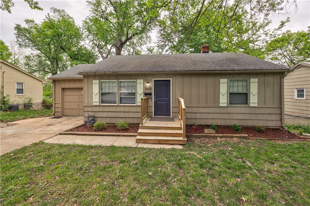 8425 Boone Street - Photo 1
