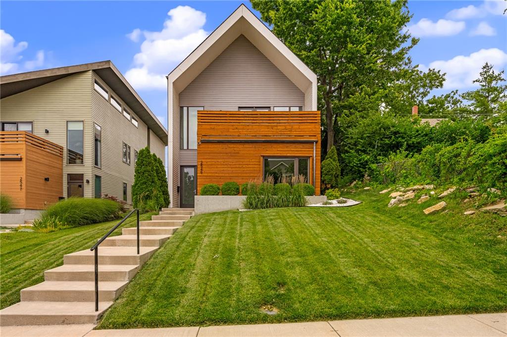 2549 Tracy Avenue - Photo 1