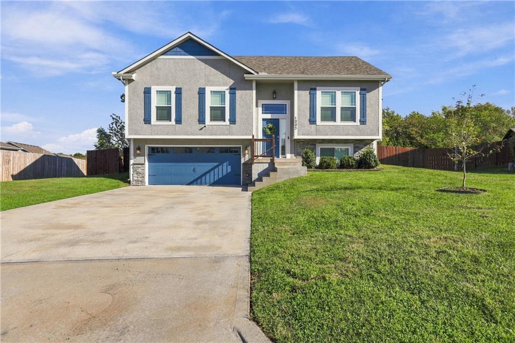 1003 NW 3rd Street - Photo 1