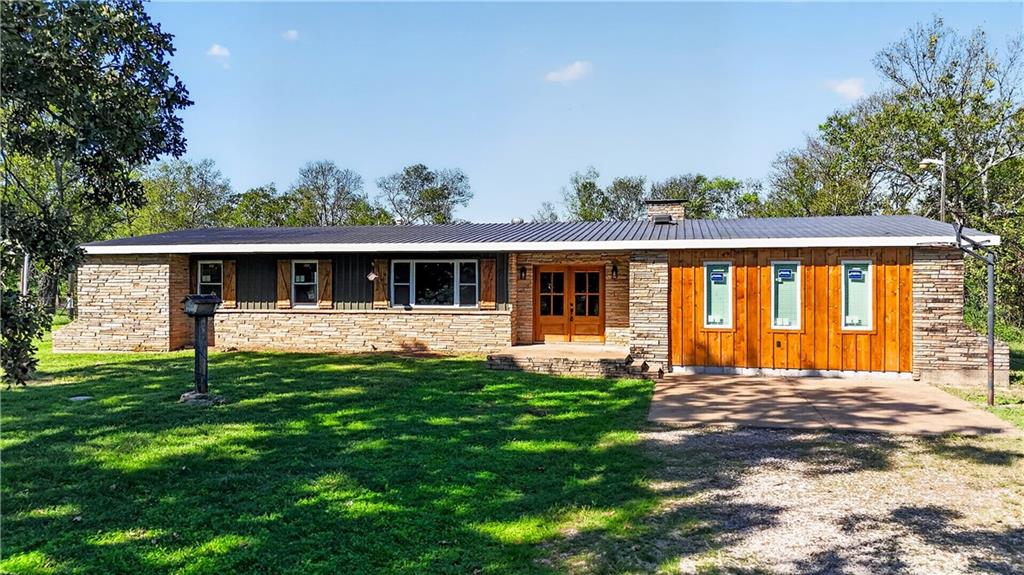 117 Riverview Drive - Photo 1