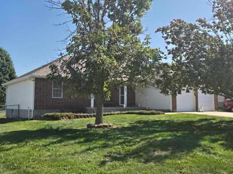 806 Orchid Street - Photo 1