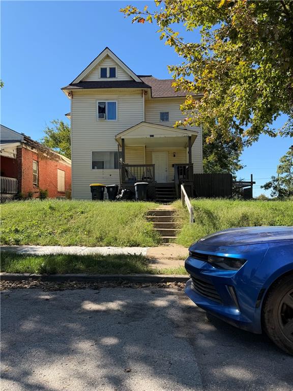 2510 PARK Avenue - Photo 1