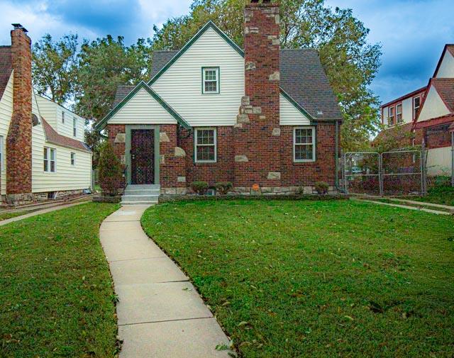 2305 E. Meyer Boulevard - Photo 1